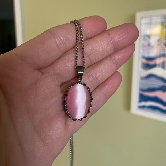 • Cats Eye Necklace • - Picture 8 of 9
